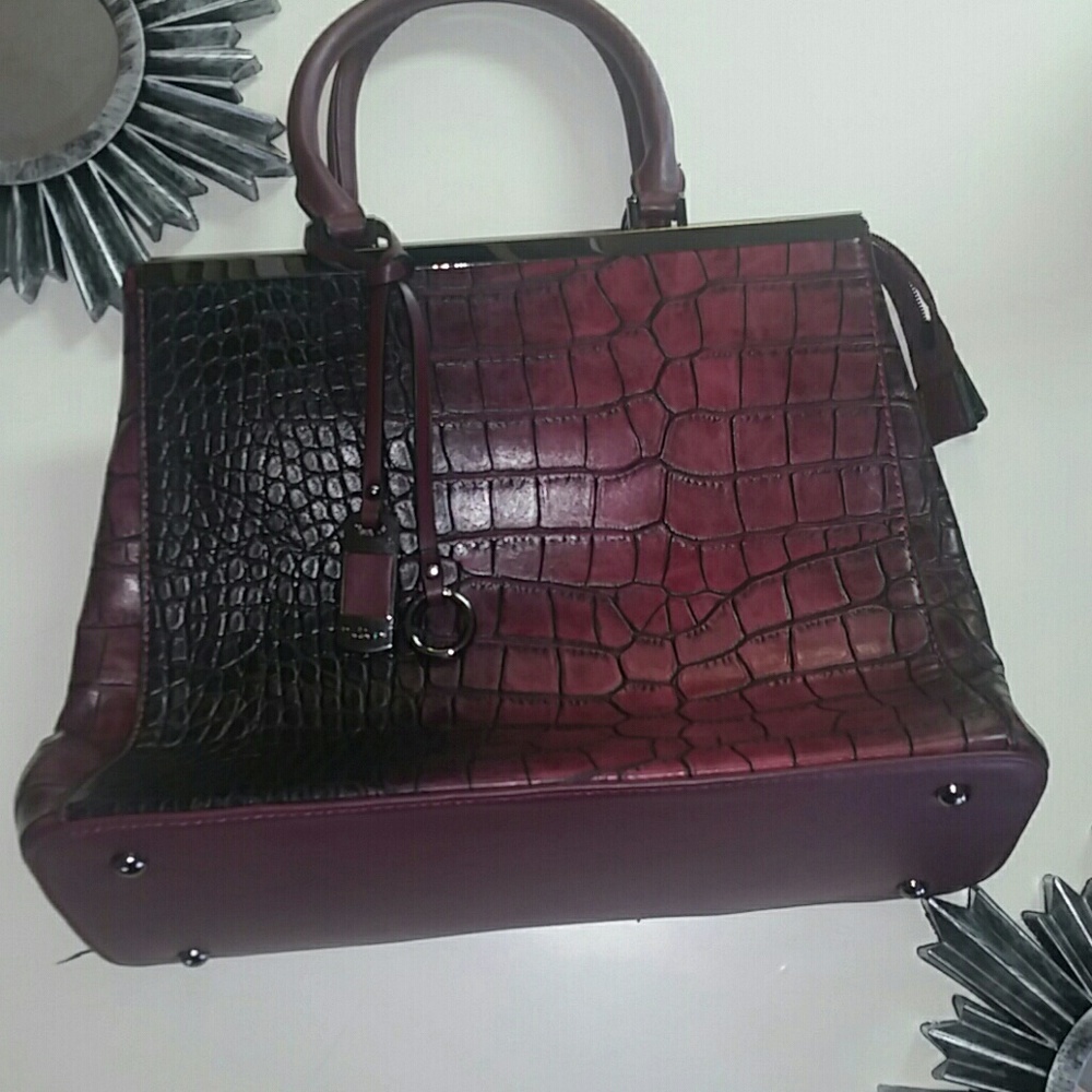 David Jones purple shoulder or crossbody bag,NWOT